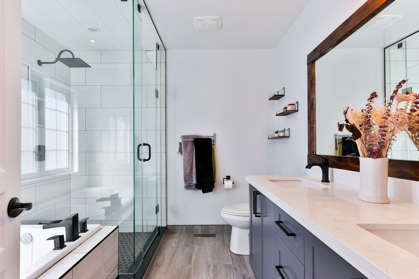 Bath detail